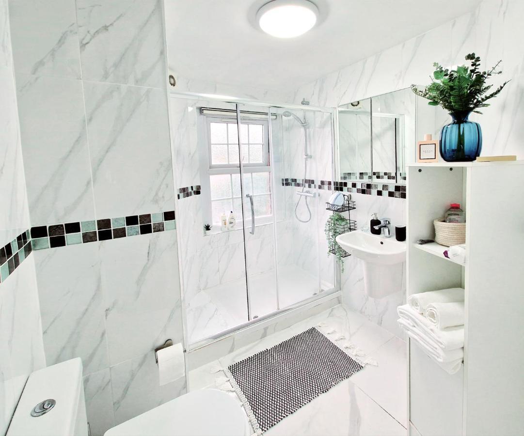 Charming Room In Central 런던 외부 사진